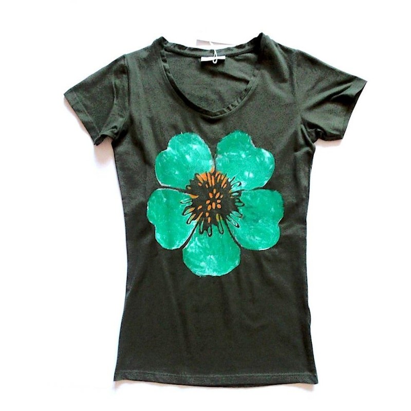 Hibiscus floral t-shirt